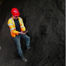 10-12T LOOSE COMPOST SOIL CONDITIONER DELIVERED IN HAMPSHIRE - 8 WHEELER LOAD 10-12T LOOSE COMPOST SOIL CONDITIONER DELIVERED IN HAMPSHIRE - 8 WHEELER LOAD