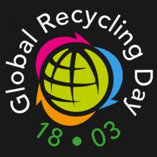 ♻️ For Global Recyling Day we are celebrating the power of composting! 🌏 Here at Veolia in the...